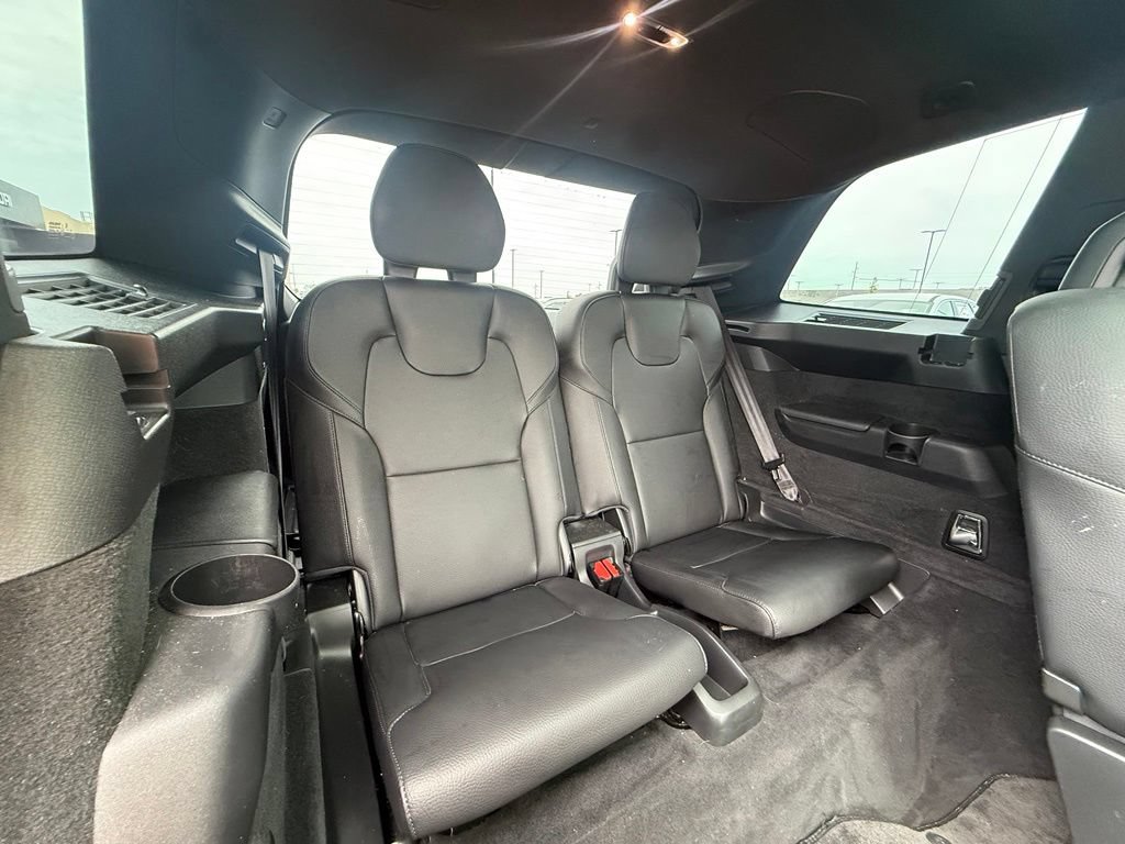 Used 2020 Volvo XC90 T6 Momentum w/ Protection Package AWD/4WD image 29