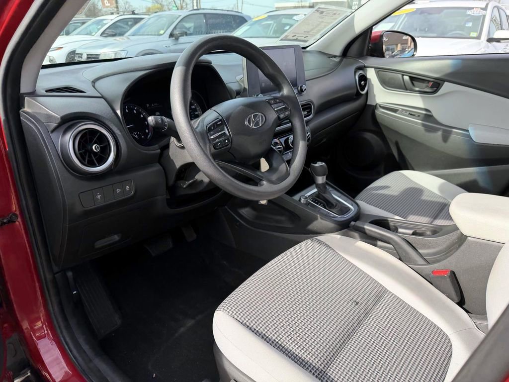 Certified 2022 Hyundai Kona SE image 11