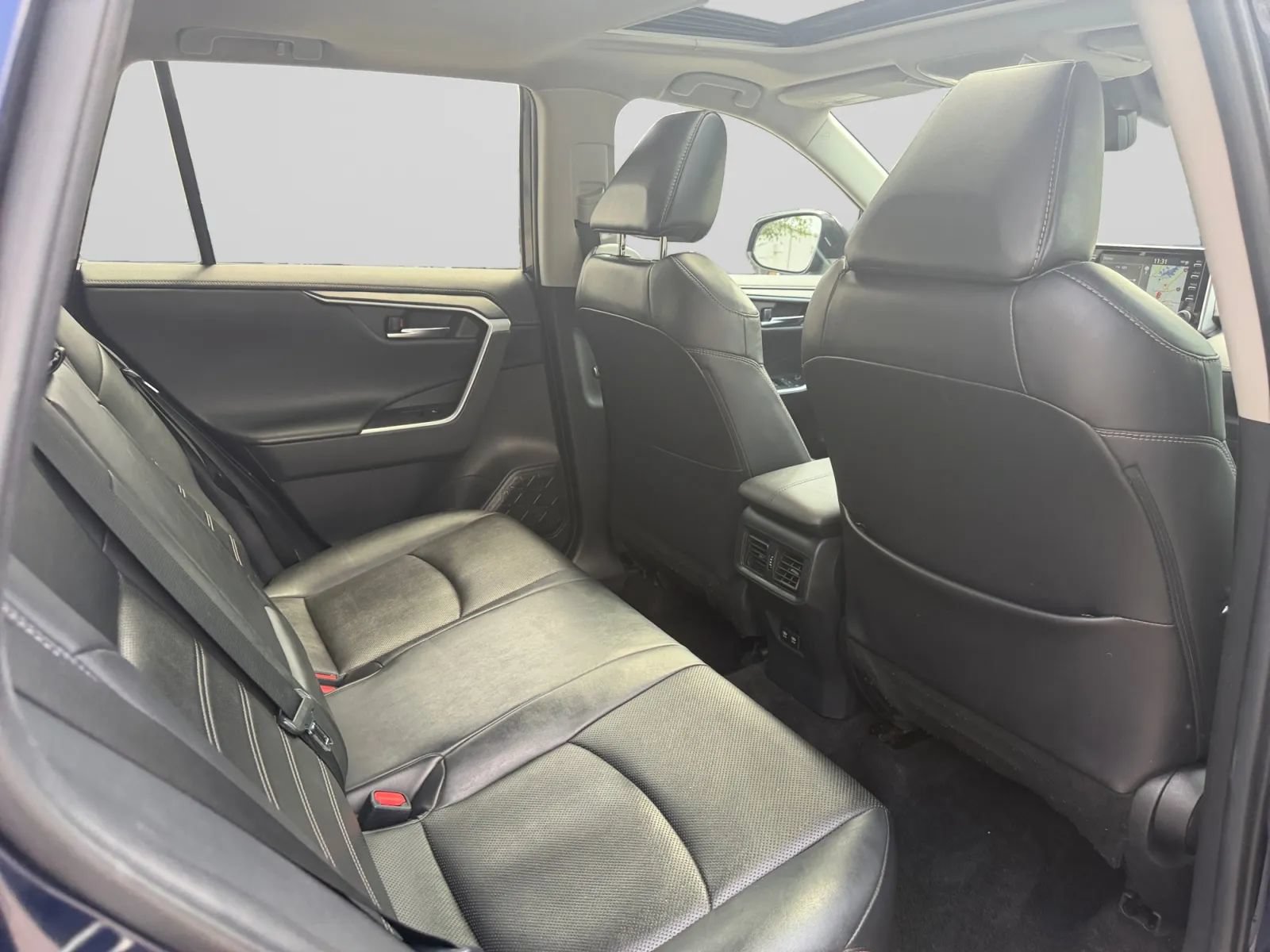Used 2021 Toyota RAV4 Limited w/ Limited Grade Weather Package AWD/4WD image 29