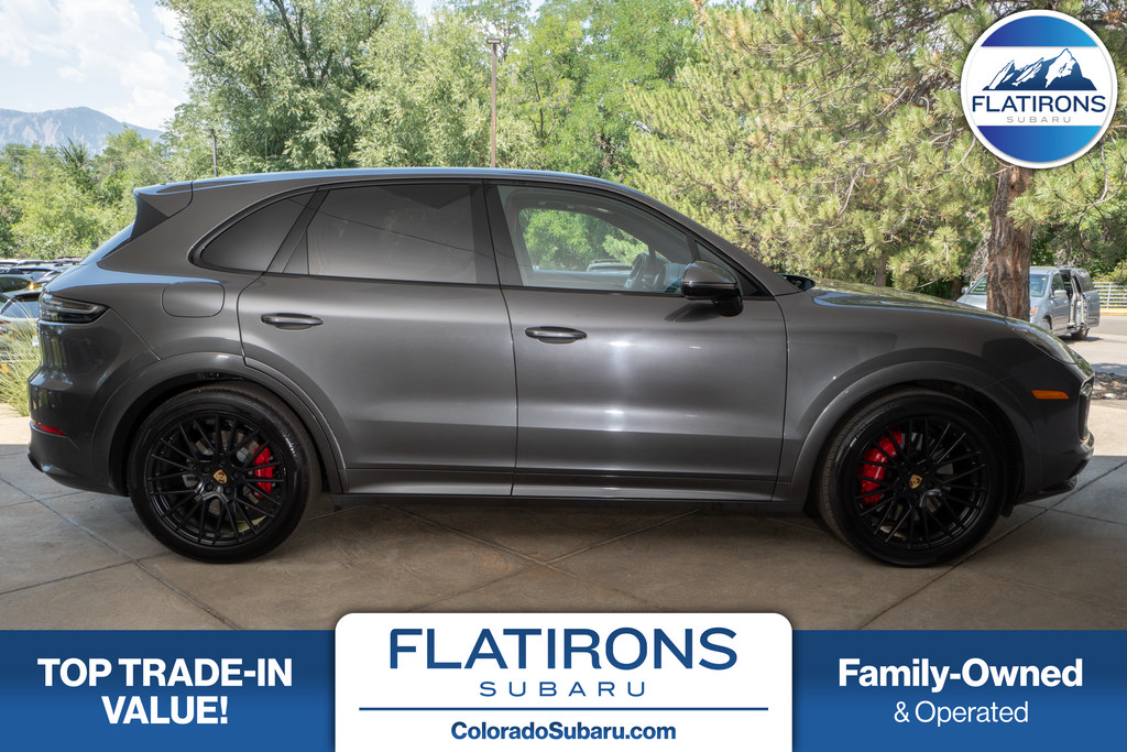 Used 2022 Porsche Cayenne GTS AWD/4WD image 1