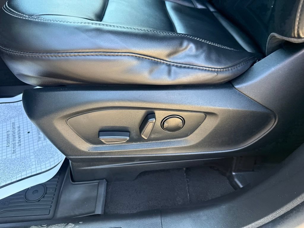 Used 2021 Ford Explorer XLT w/ Equipment Group 202A RWD image 14