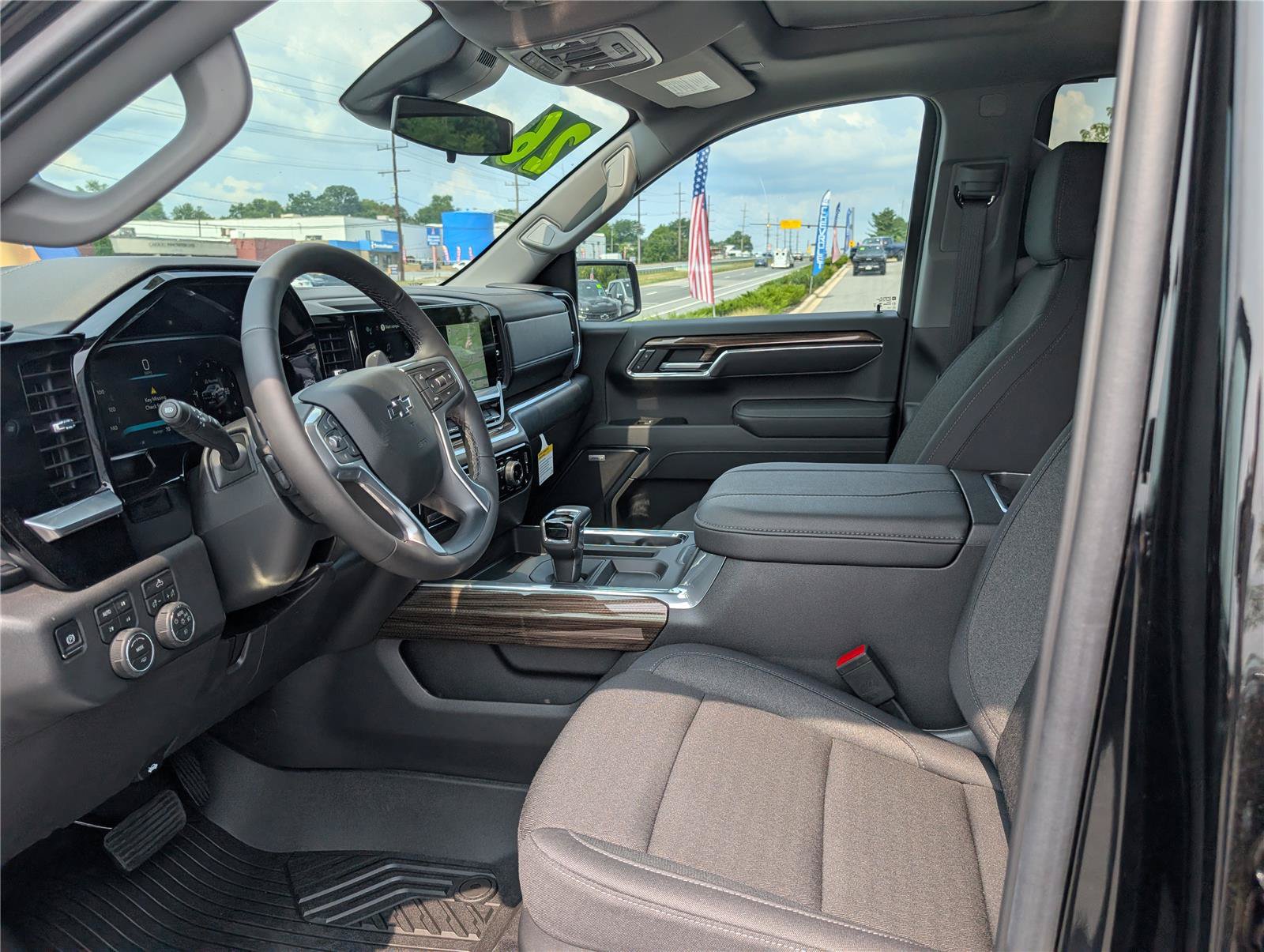 New 2026 Chevrolet Silverado 1500 LT Trail Boss w/ Convenience Package II AWD/4WD image 12