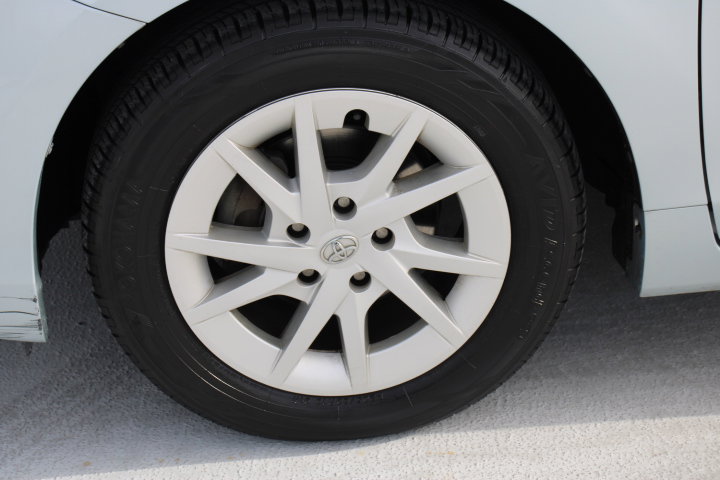 Used 2012 Toyota Prius V Three image 9