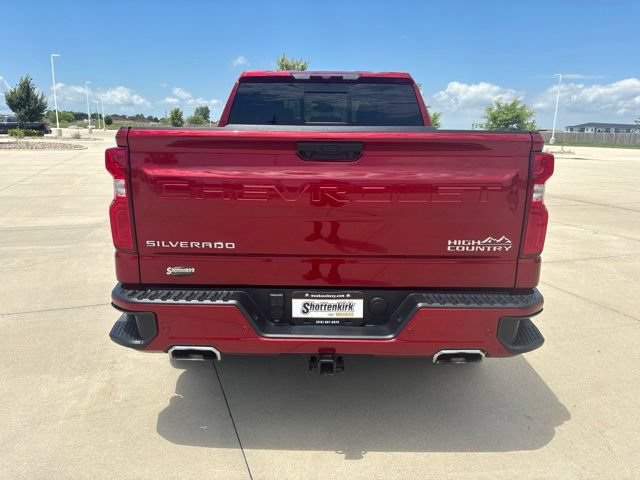 Used 2025 Chevrolet Silverado 1500 High Country AWD/4WD image 43