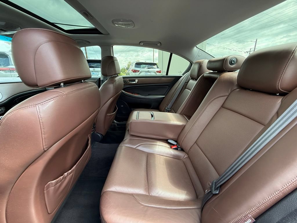 Used 2011 Hyundai Genesis 4.6 RWD image 14