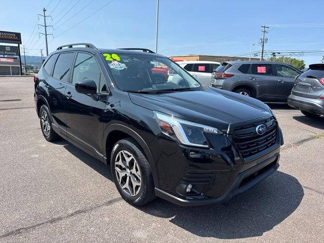 Used 2024 Subaru Forester Premium AWD/4WD image 3