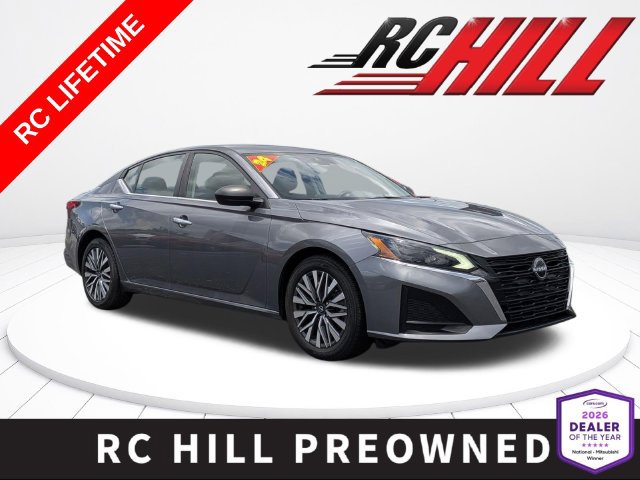 Used 2024 Nissan Altima 2.5 SV