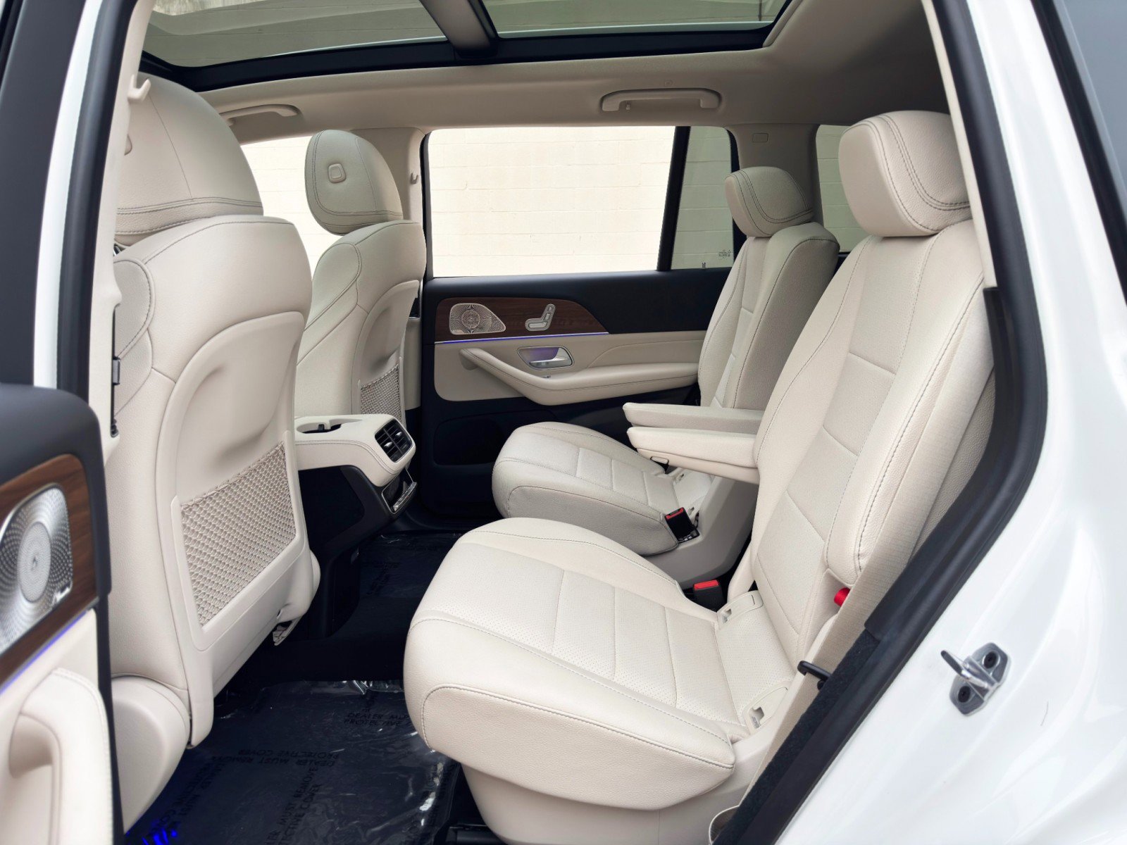 Used 2024 Mercedes-Benz GLS 450 4MATIC image 53
