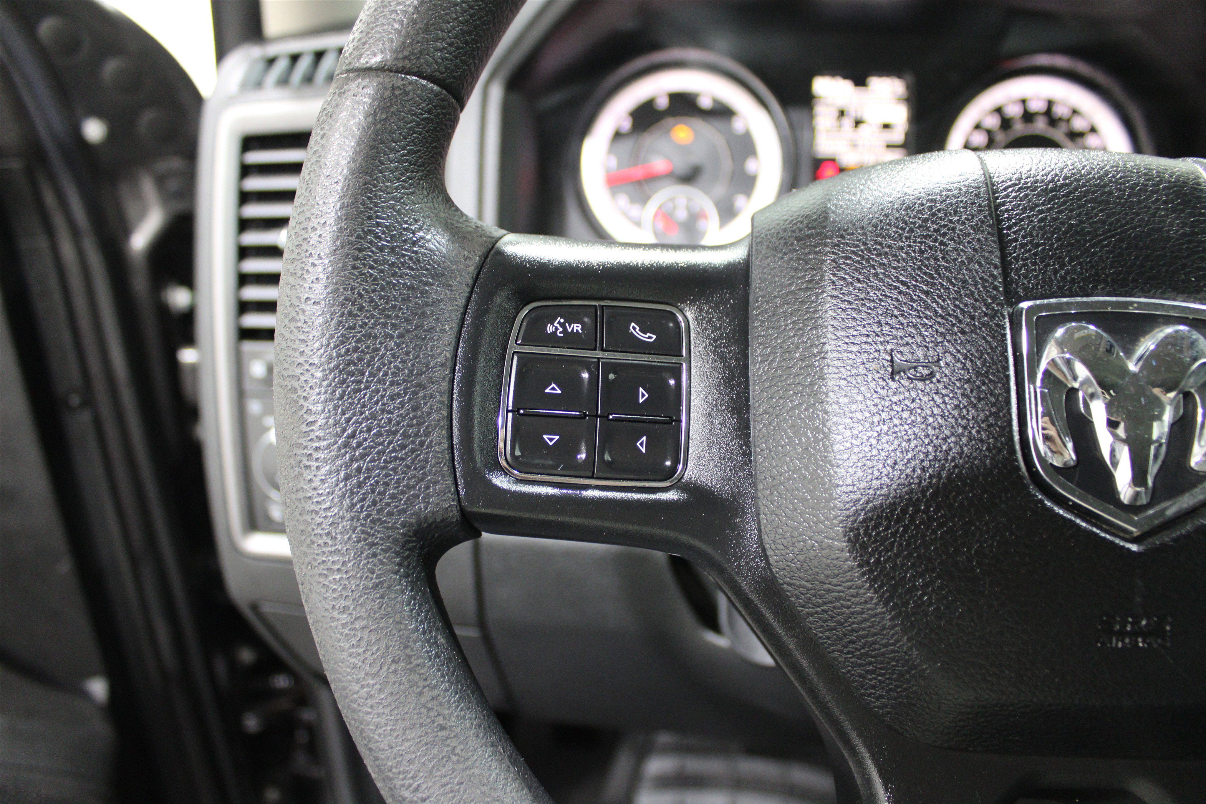 Used 2017 RAM 1500 Express w/ Express Value Package image 10