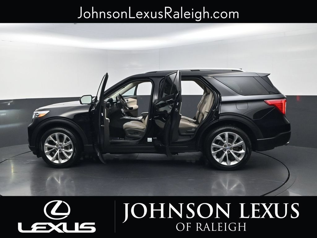 Used 2023 Ford Explorer Platinum w/ Technology Package AWD/4WD image 36