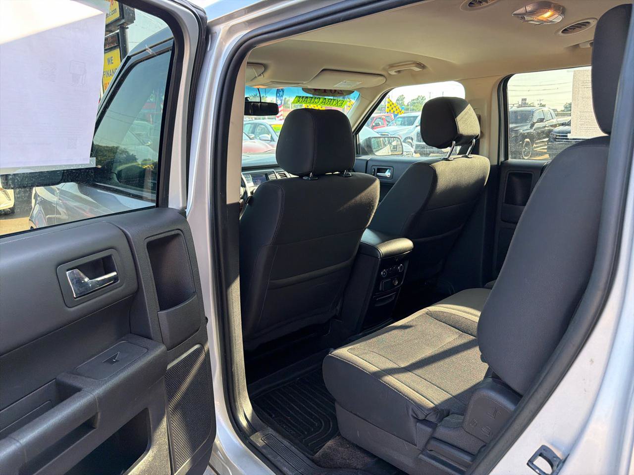 Used 2017 Ford Flex SE FWD image 25