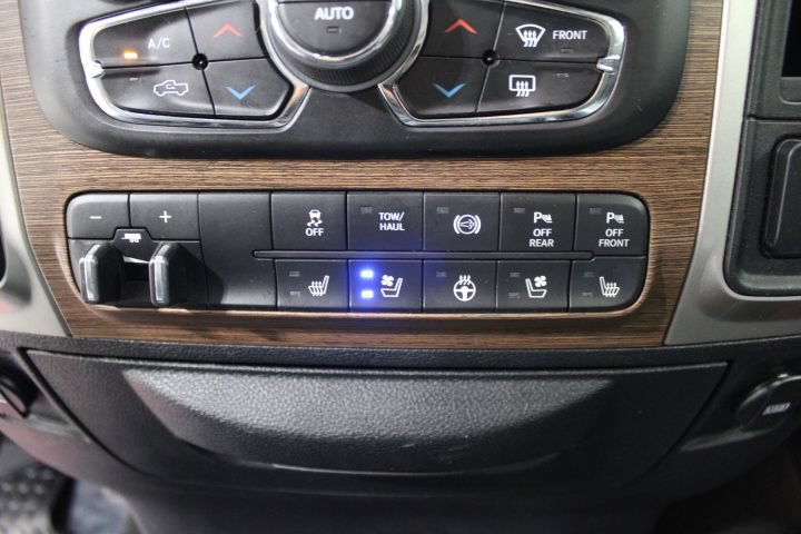Used 2017 RAM 2500 Laramie w/ Convenience Group AWD/4WD image 35