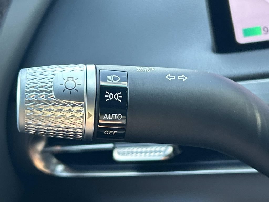 New 2026 Genesis GV60 AWD image 32
