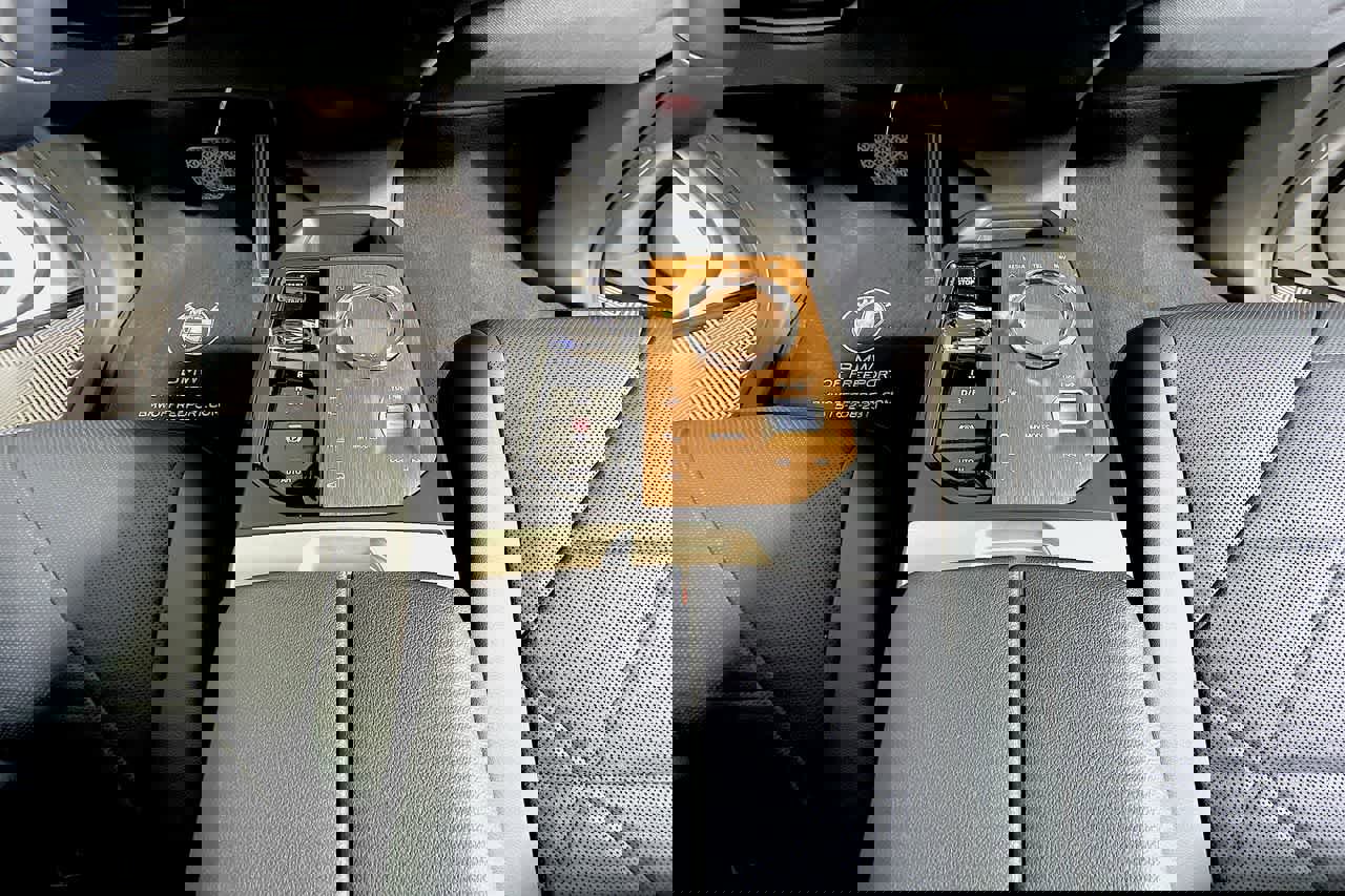 Used 2023 BMW iX M60 w/ Executive Package image 18