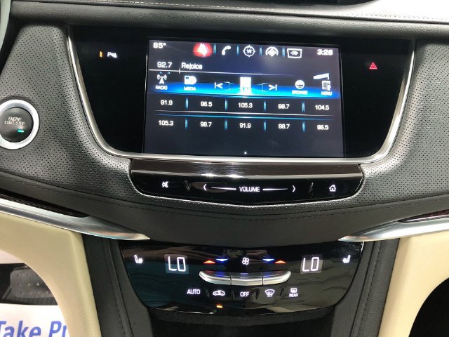 Used 2017 Cadillac XT5 Luxury w/ Driver Awareness Package AWD/4WD image 21