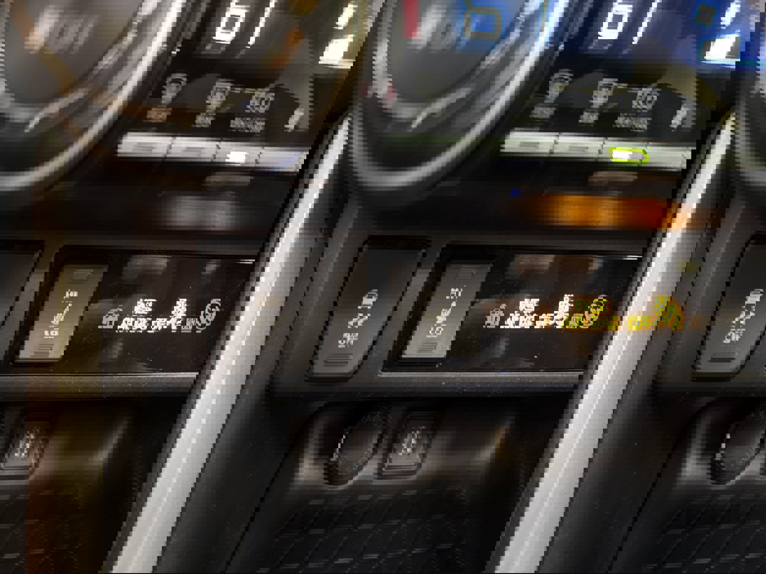 Used 2024 Toyota RAV4 SE w/ Convenience Package image 50