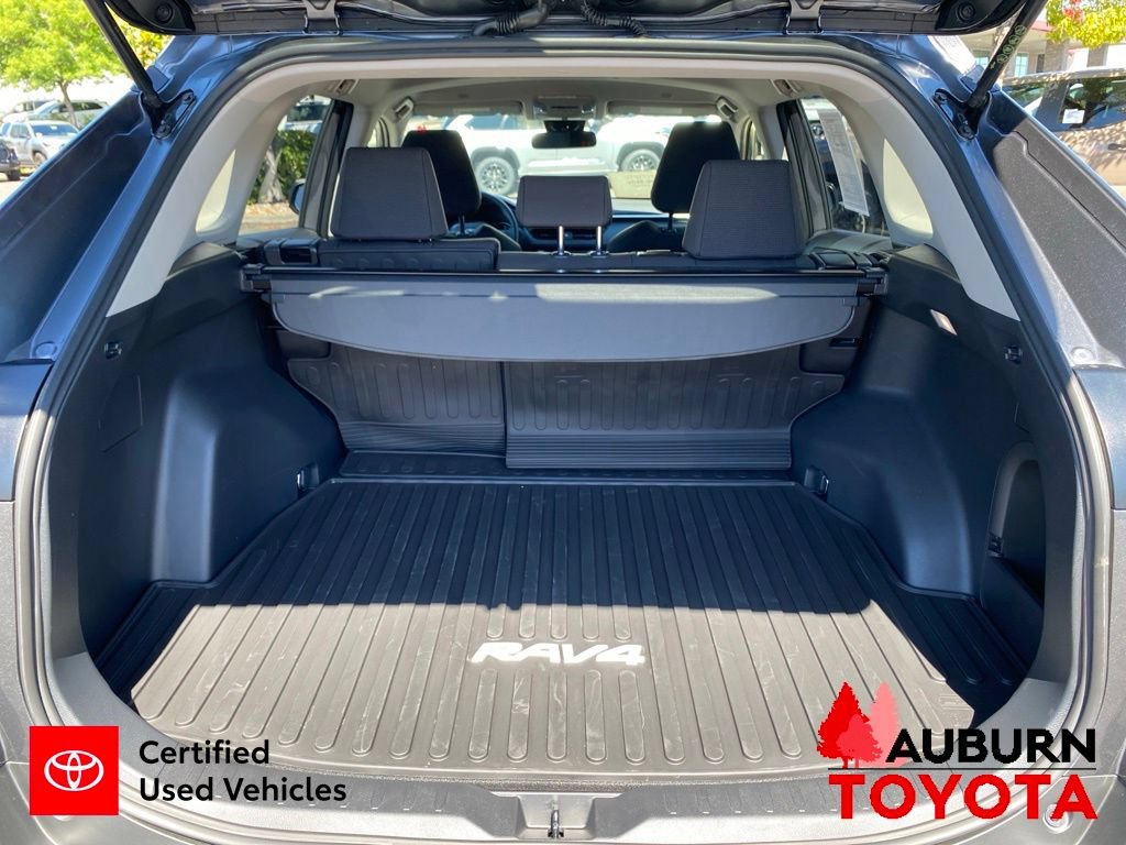 Certified 2025 Toyota RAV4 LE AWD/4WD image 13