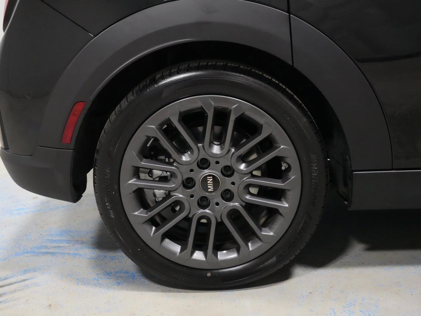 Certified 2026 MINI Cooper S FWD image 36