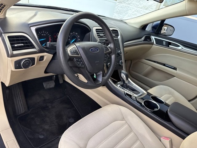 Used 2013 Ford Fusion SE image 25