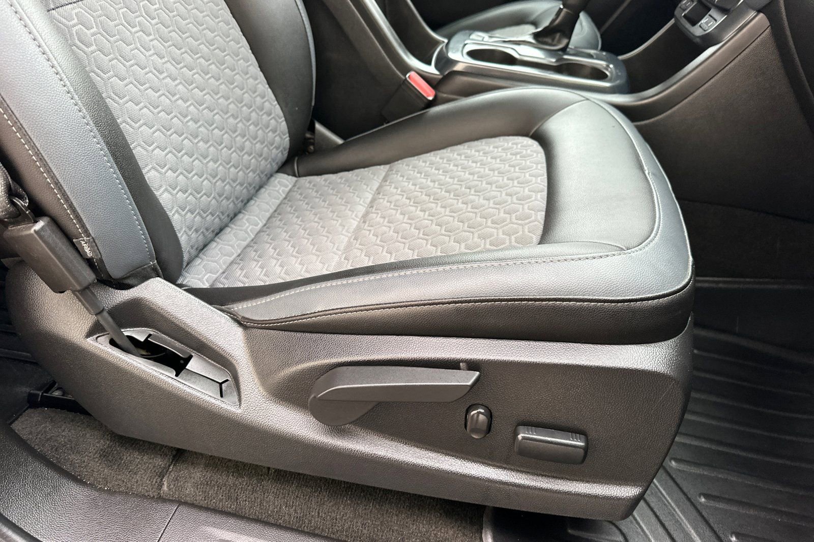 Used 2018 Chevrolet Colorado Z71 w/ Z71 Midnight Edition image 22