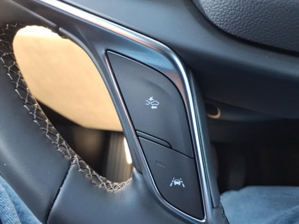 New 2026 Cadillac XT5 Luxury image 20