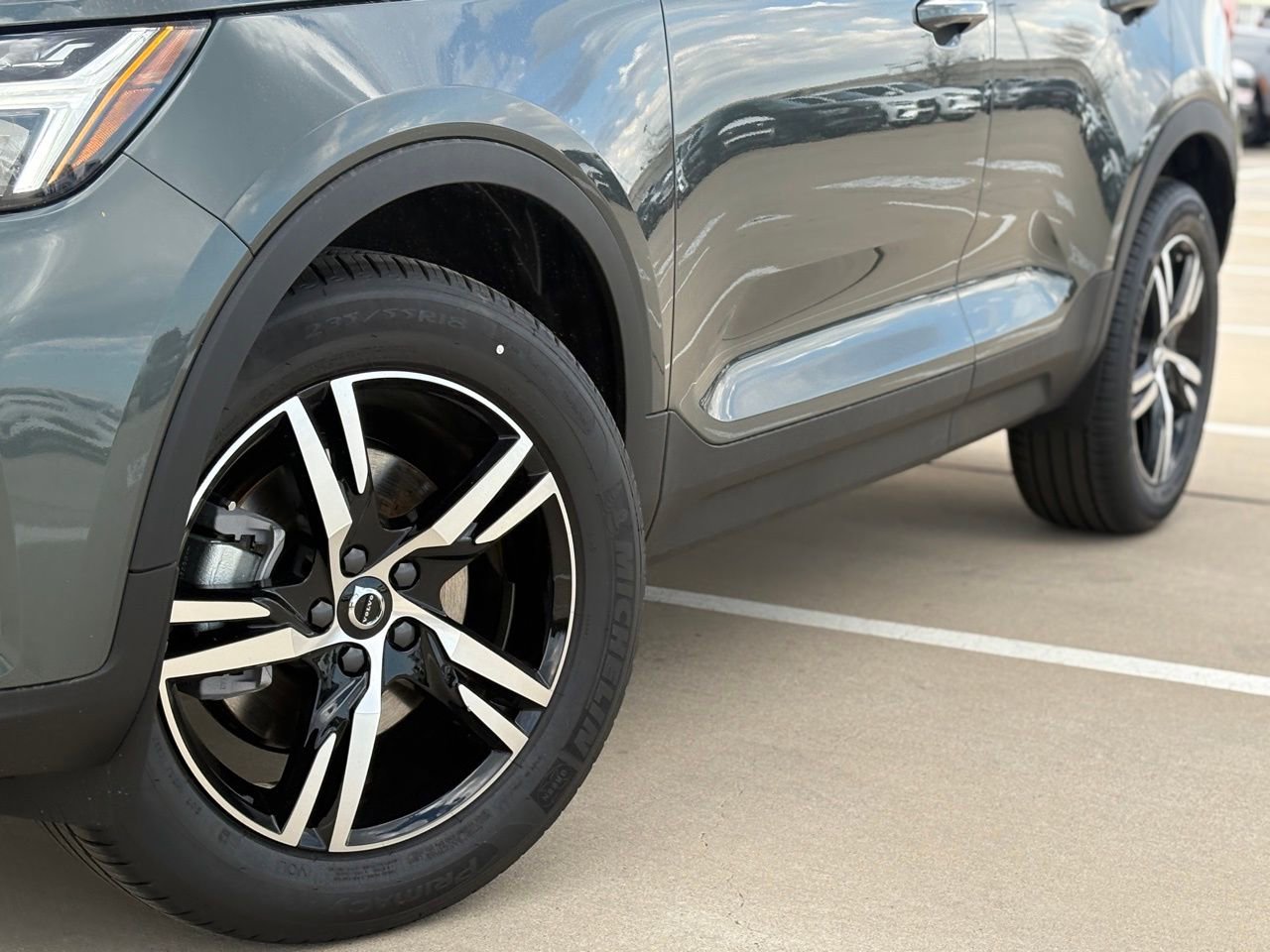 New 2026 Volvo XC40 B5 Core w/ Climate Package image 6