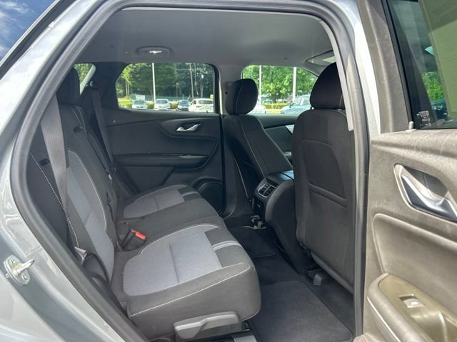 Used 2025 Chevrolet Blazer LT AWD/4WD image 19