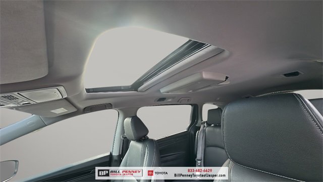 Used 2023 Honda Odyssey Touring image 12