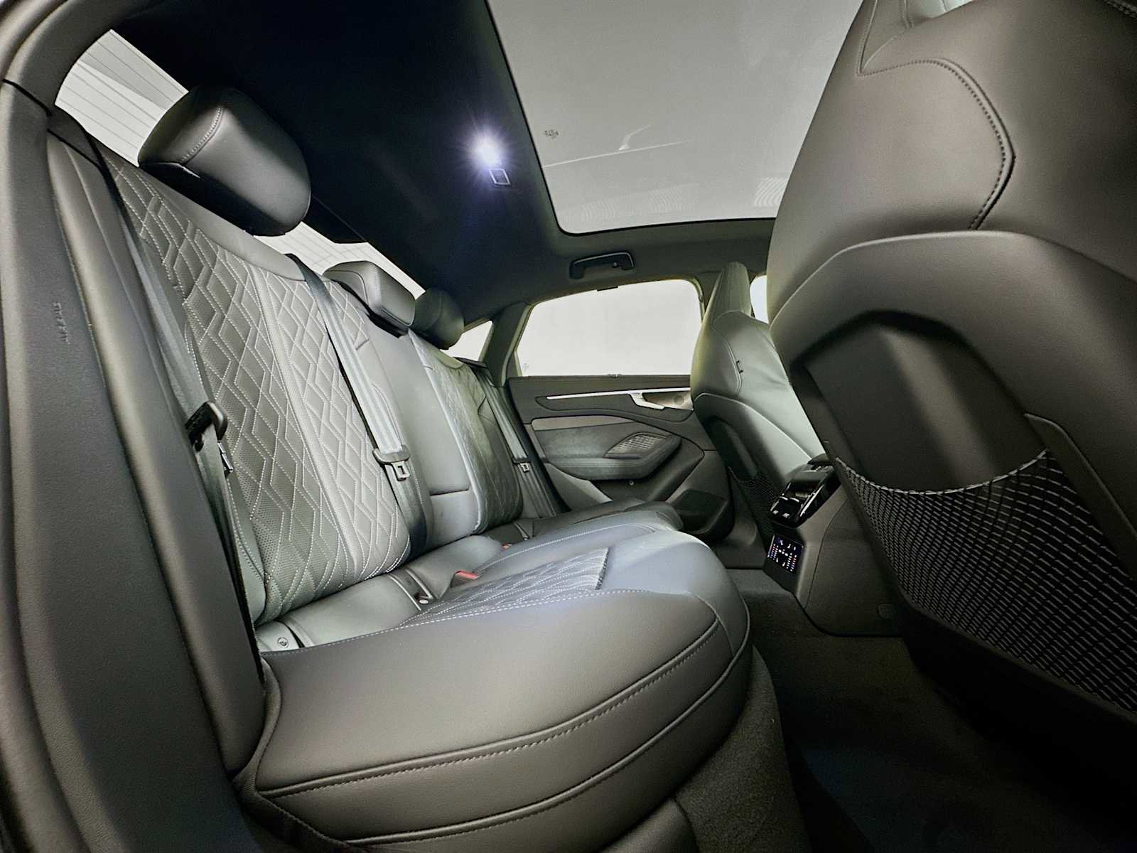 New 2026 Audi A6 Prestige image 25