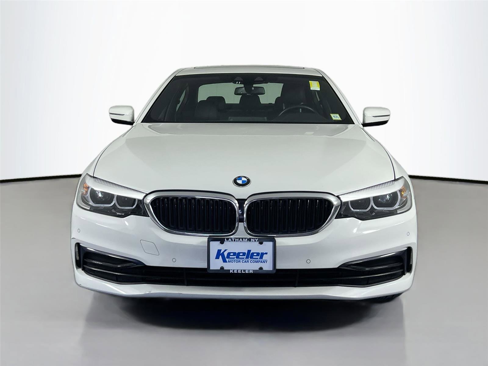 Used 2019 BMW 530i xDrive w/ Convenience Package AWD/4WD image 9