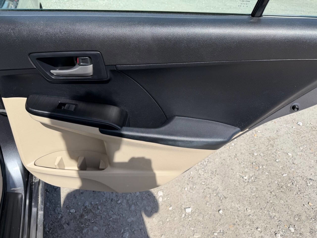 Used 2012 Toyota Camry LE image 18