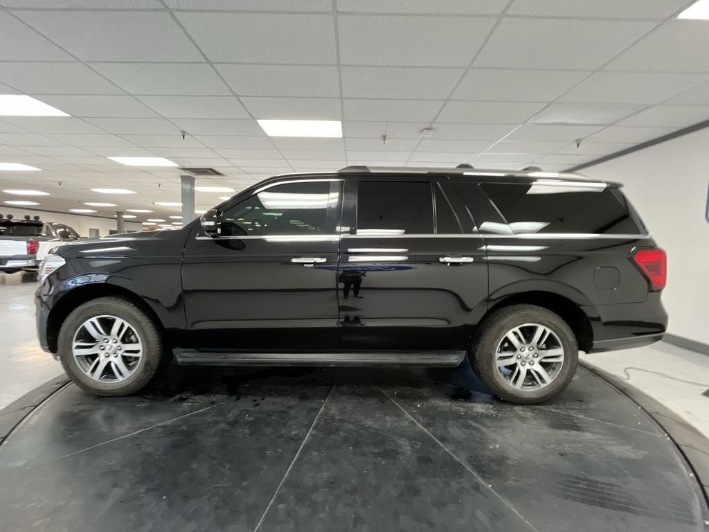Used 2024 Ford Expedition Max Limited AWD/4WD image 5