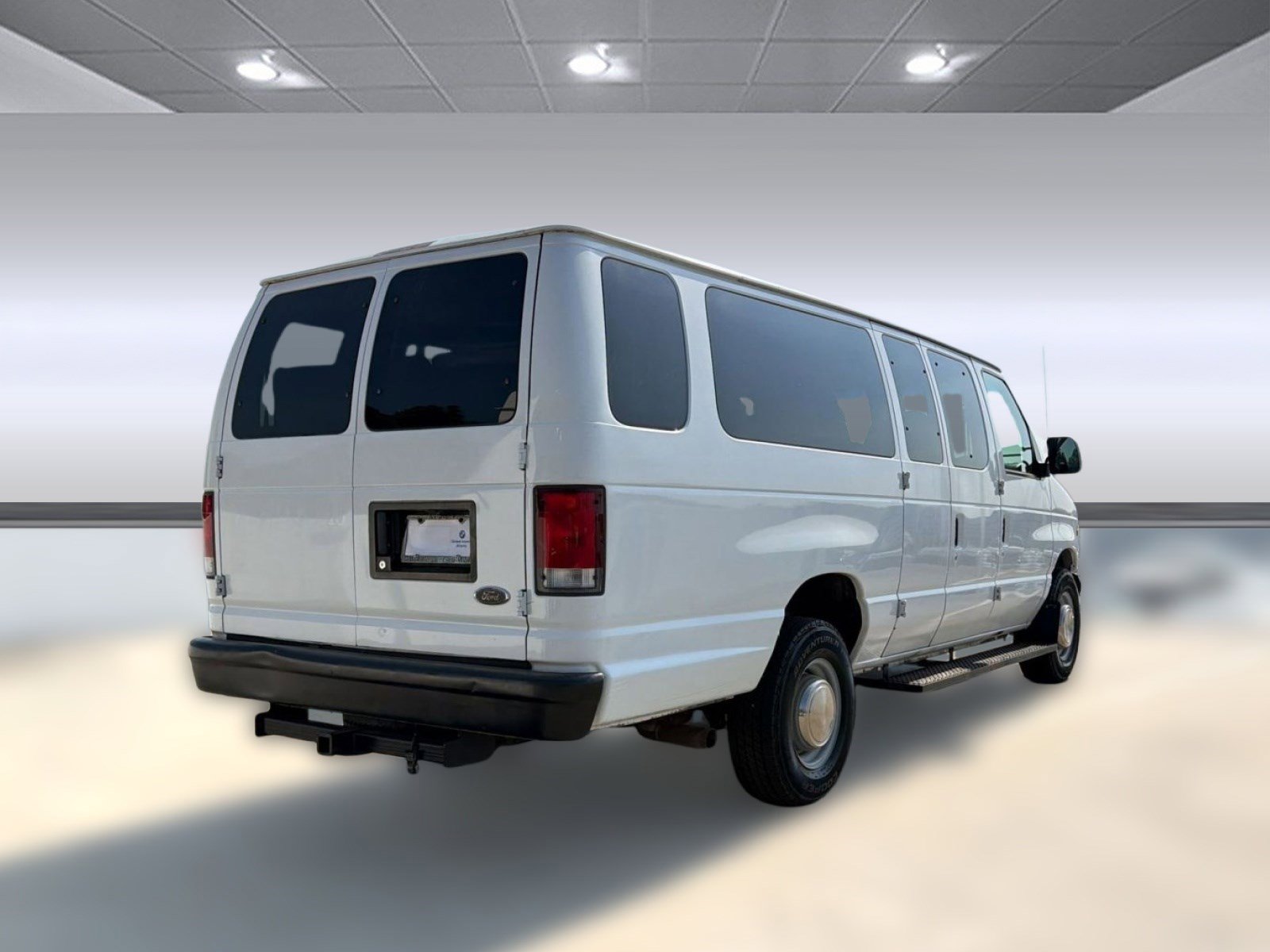 Used 2000 Ford E-350 and Econoline 350 XL image 8