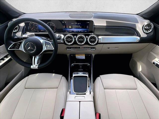 New 2026 Mercedes-Benz GLB 250 image 7