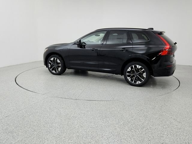New 2026 Volvo XC60 T8 Plus w/ Climate Package image 7