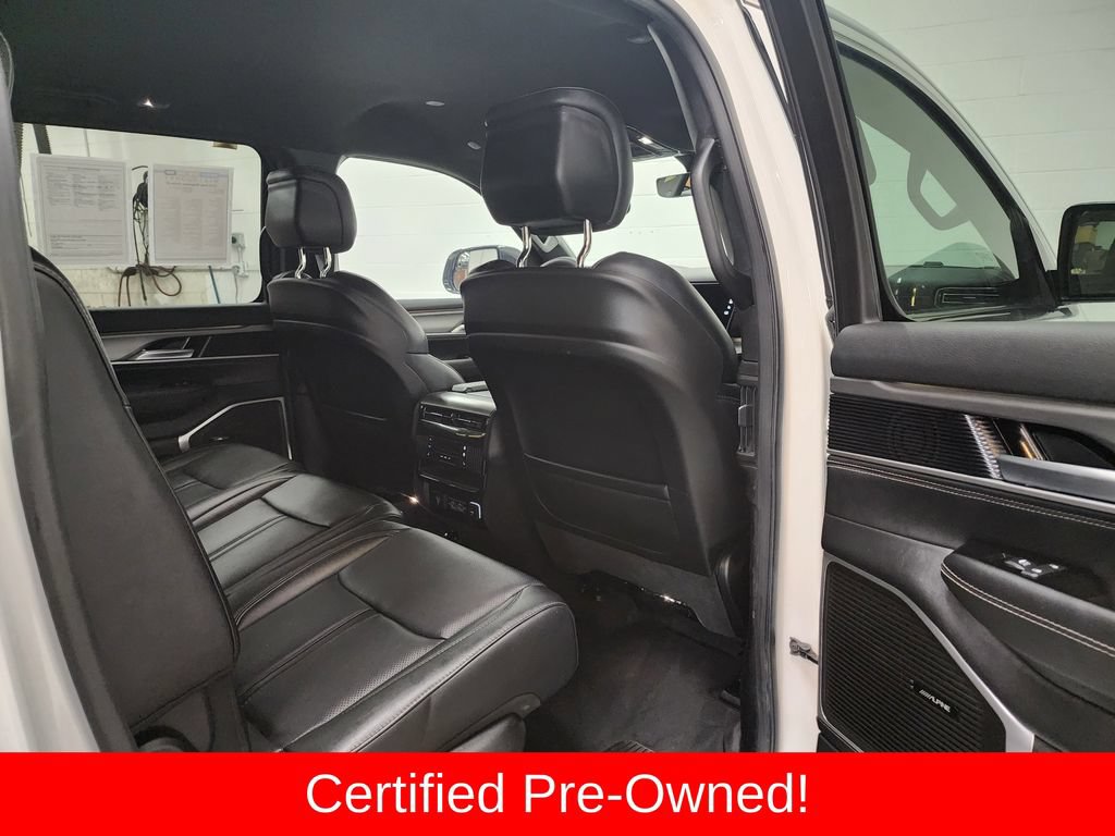 Certified 2025 Jeep Wagoneer Series II w/ 8-Passenger Seating Package AWD/4WD image 33