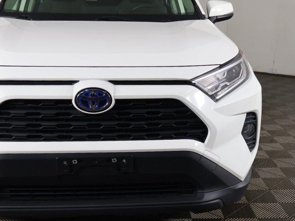 Used 2020 Toyota RAV4 XLE w/ Convenience Package AWD/4WD image 13