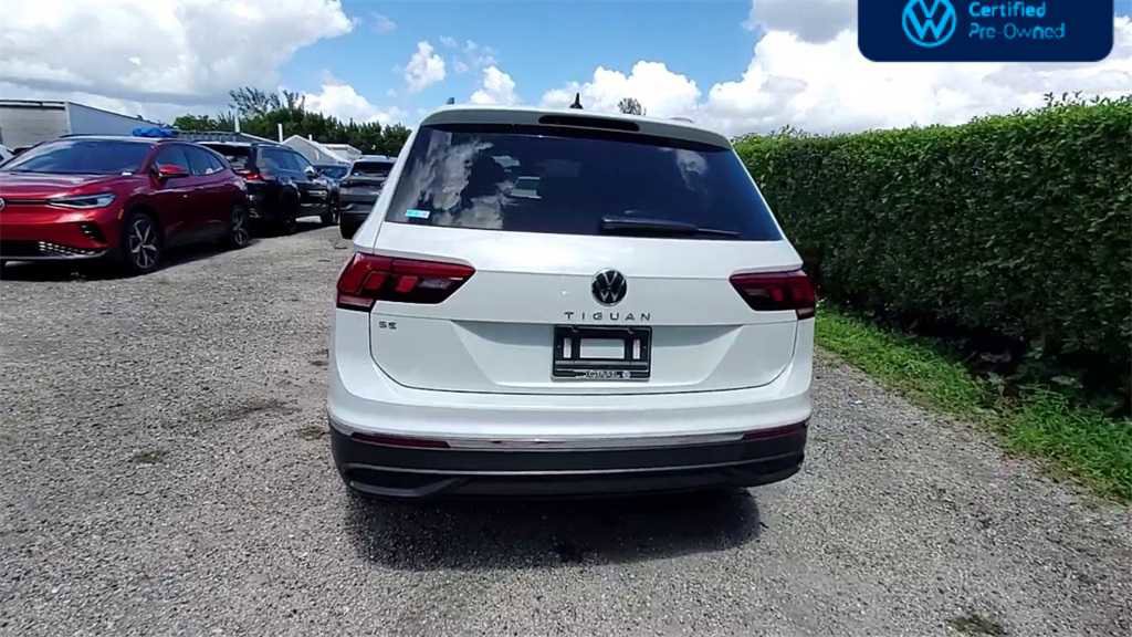 Used 2023 Volkswagen Tiguan SE image 7