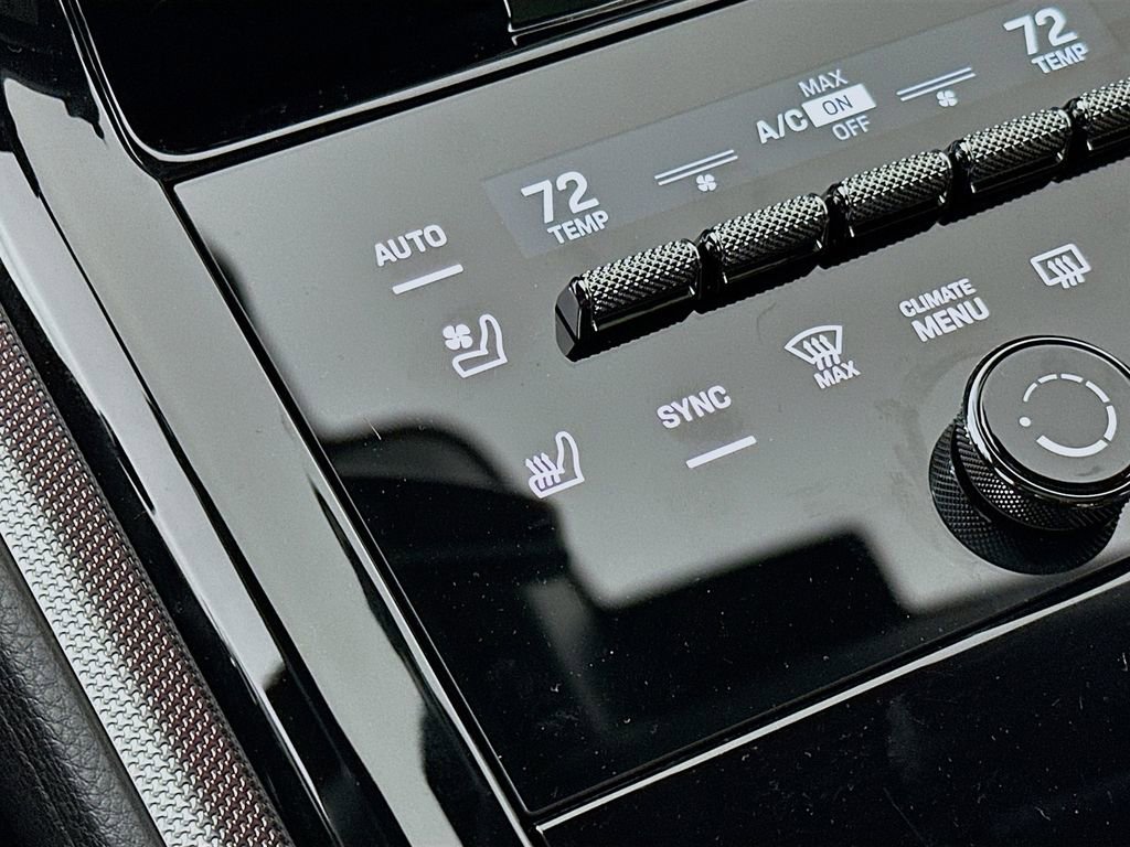 New 2025 Porsche Panamera 4S image 23