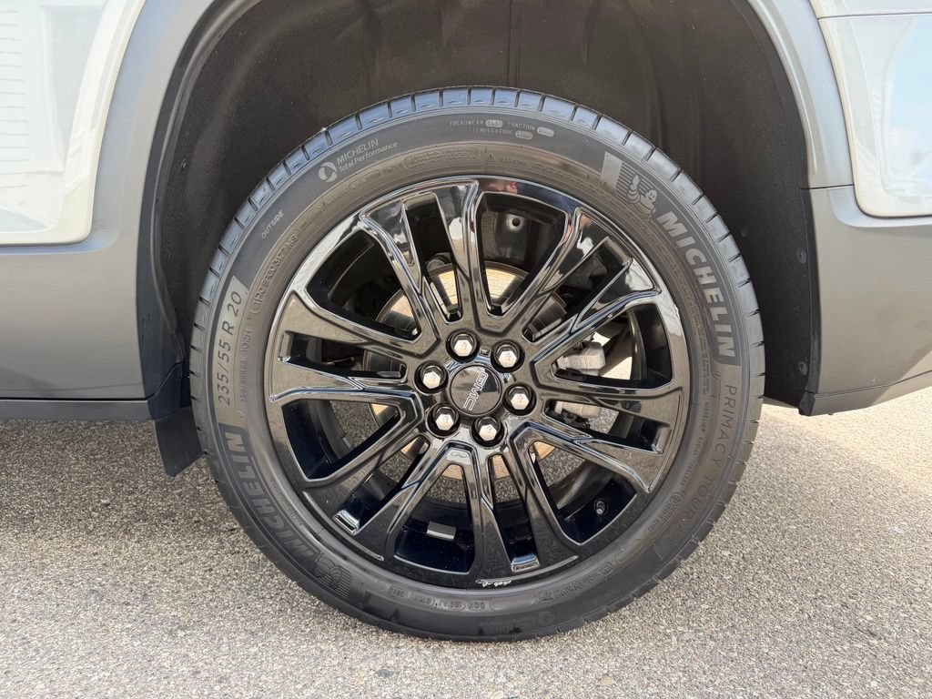 Certified 2023 GMC Acadia SLT w/ Elevation Edition FWD image 12