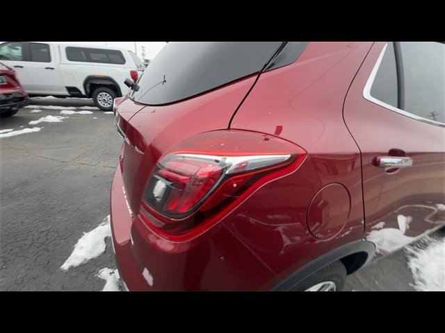 Certified 2022 Buick Encore Preferred w/ Safety Package image 8