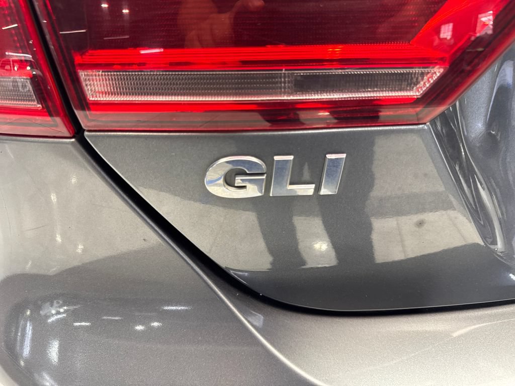 Used 2014 Volkswagen Jetta GLI Autobahn FWD image 21