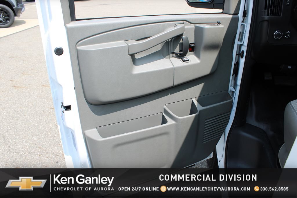 New 2026 Chevrolet Express 3500 Extended w/ Driver Convenience Package RWD image 6