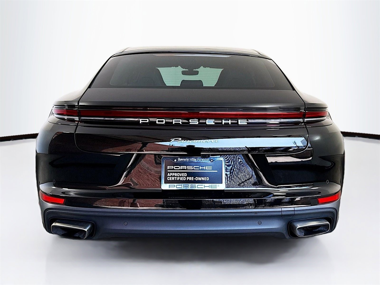 Certified 2025 Porsche Panamera image 10