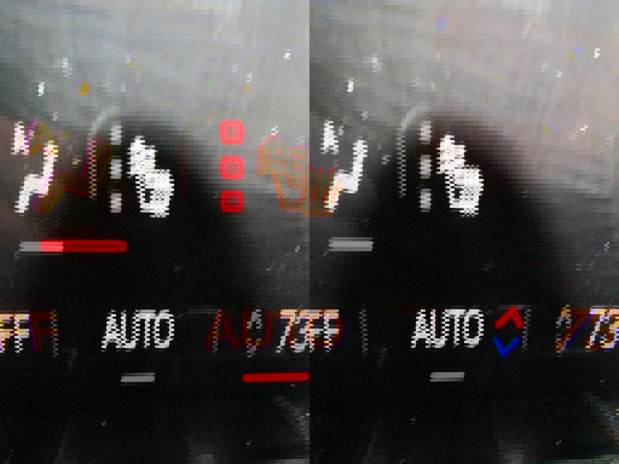 Used 2025 GMC Acadia Elevation image 29