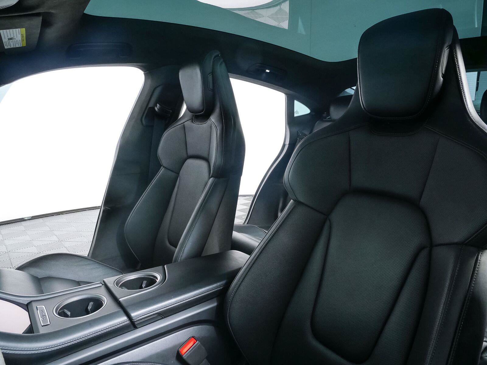 Certified 2025 Porsche Taycan GTS AWD/4WD image 5
