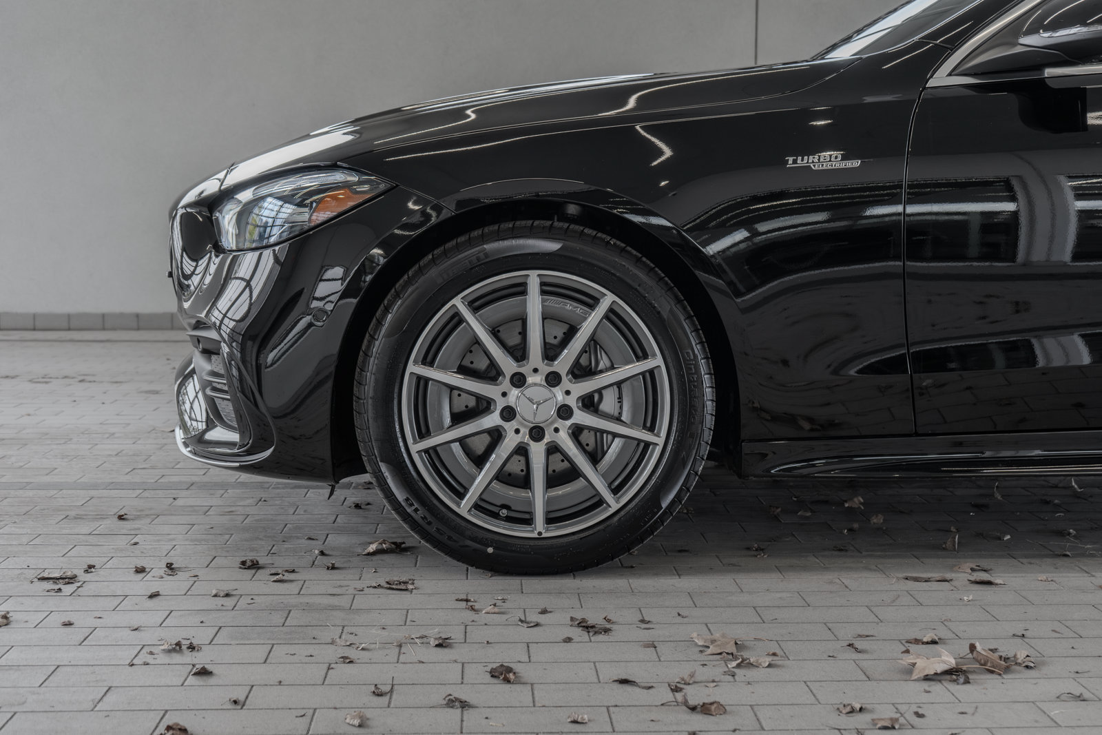 Used 2026 Mercedes-Benz C 43 AMG 4MATIC Sedan image 4
