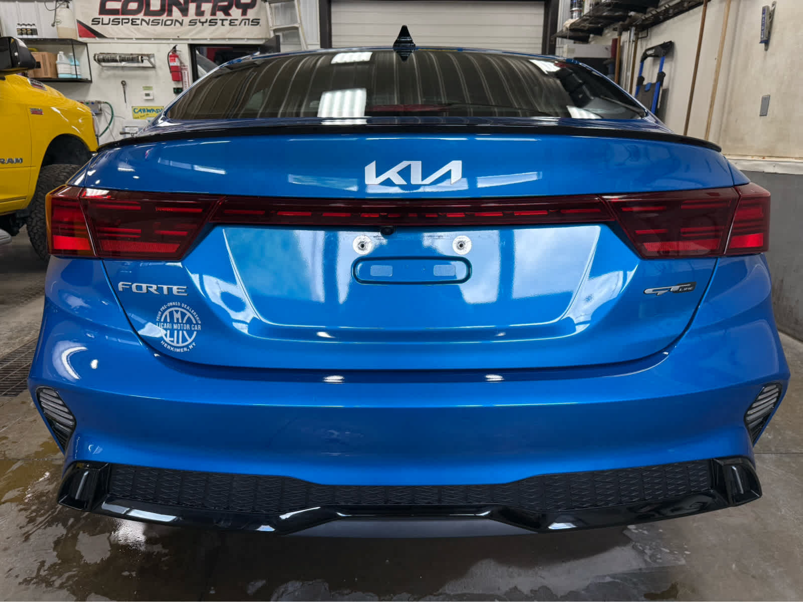 Used 2023 Kia Forte GT-Line FWD image 6