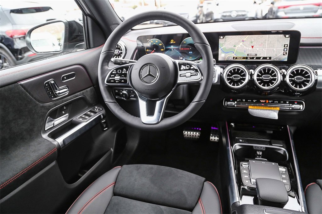 Used 2023 Mercedes-Benz EQB 350 4MATIC SUV image 18