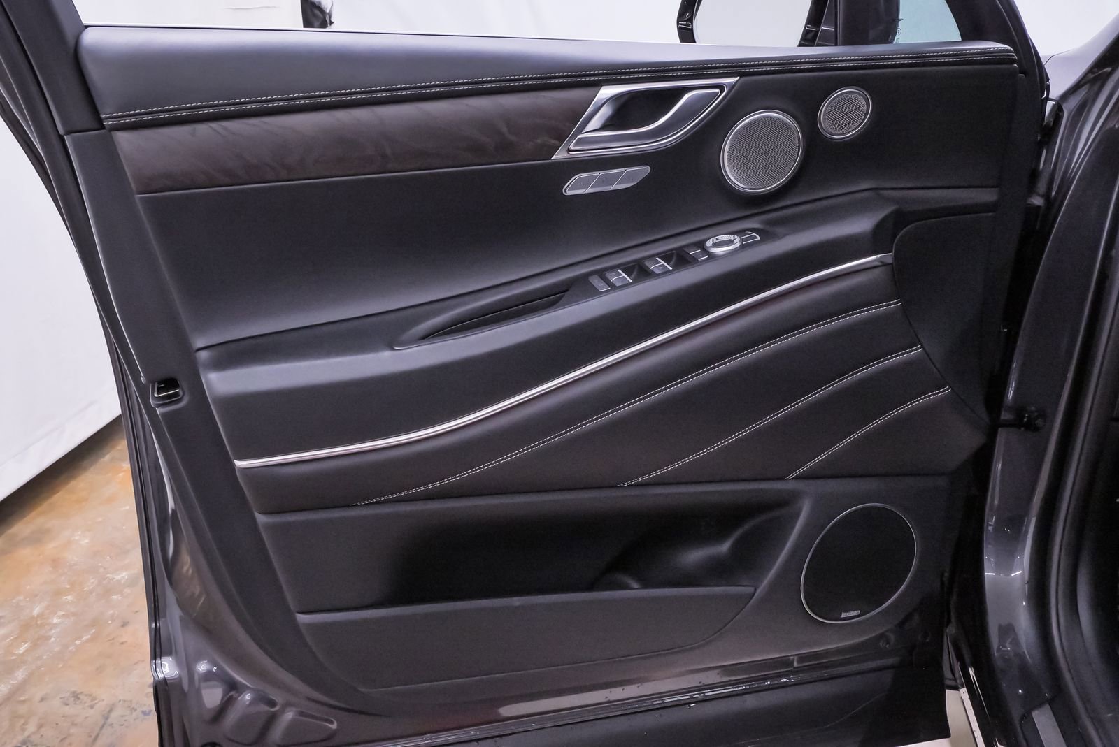 Used 2021 Genesis GV80 3.5T Advanced + image 32